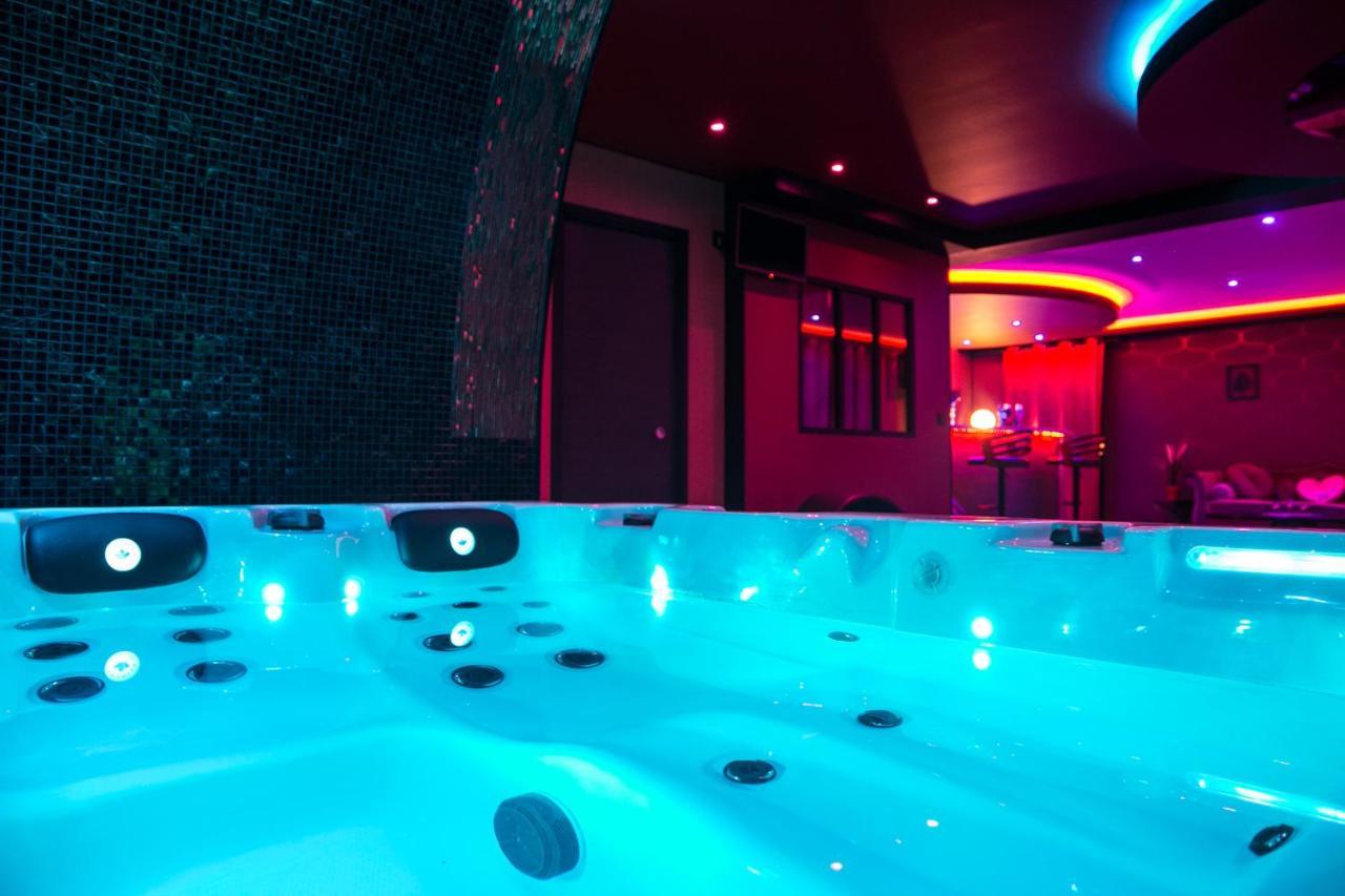 L'Insolite Spa Privatif "Suite Luxueuse-Jacuzzi" Тулуза Экстерьер фото