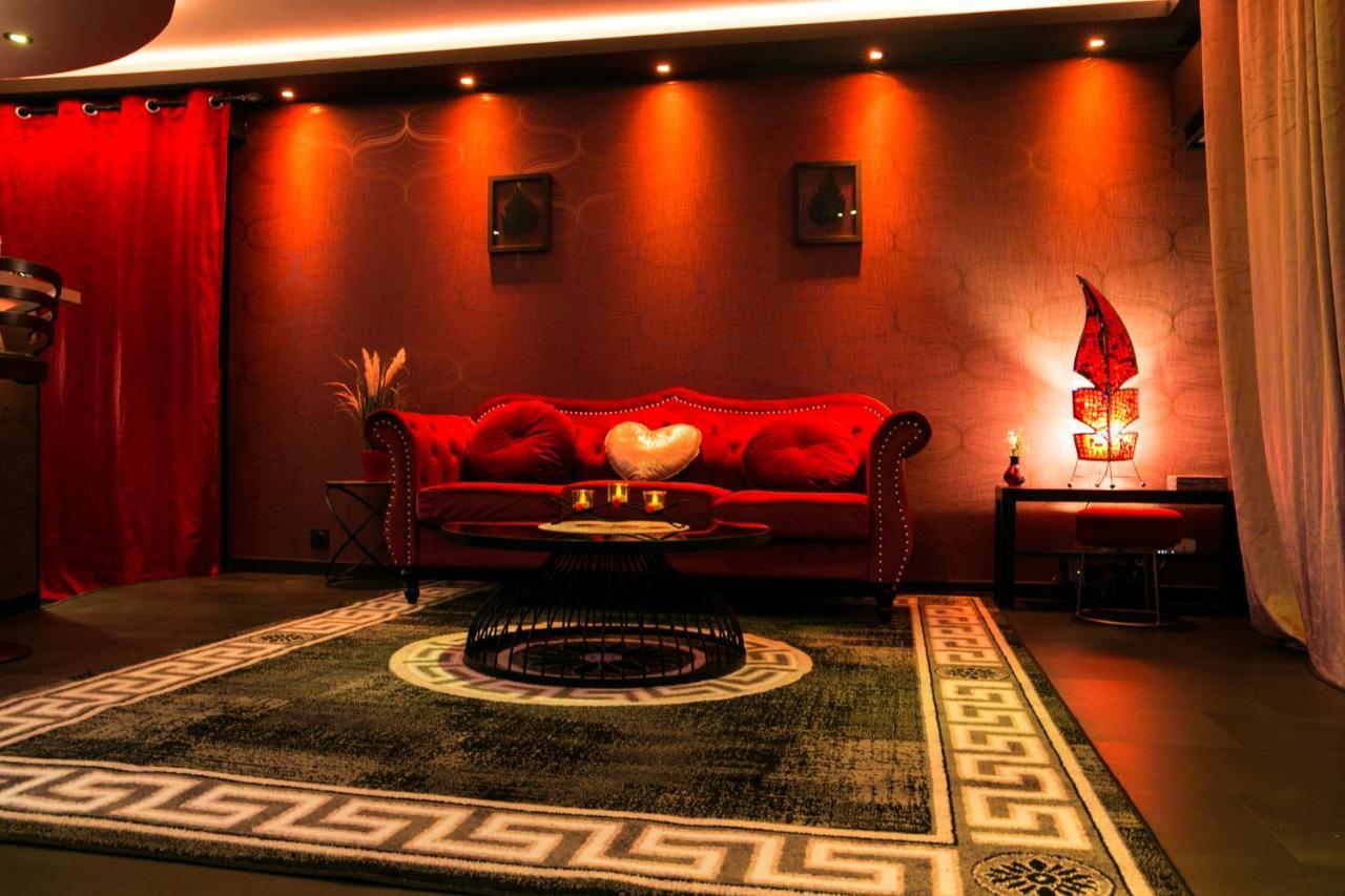 L'Insolite Spa Privatif "Suite Luxueuse-Jacuzzi" Тулуза Экстерьер фото